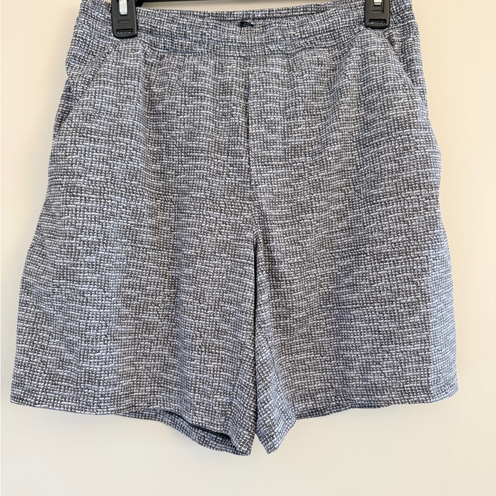Lululemon Mens Gray Black Athletic Lined Shorts Medium Workout Running Gym Train
